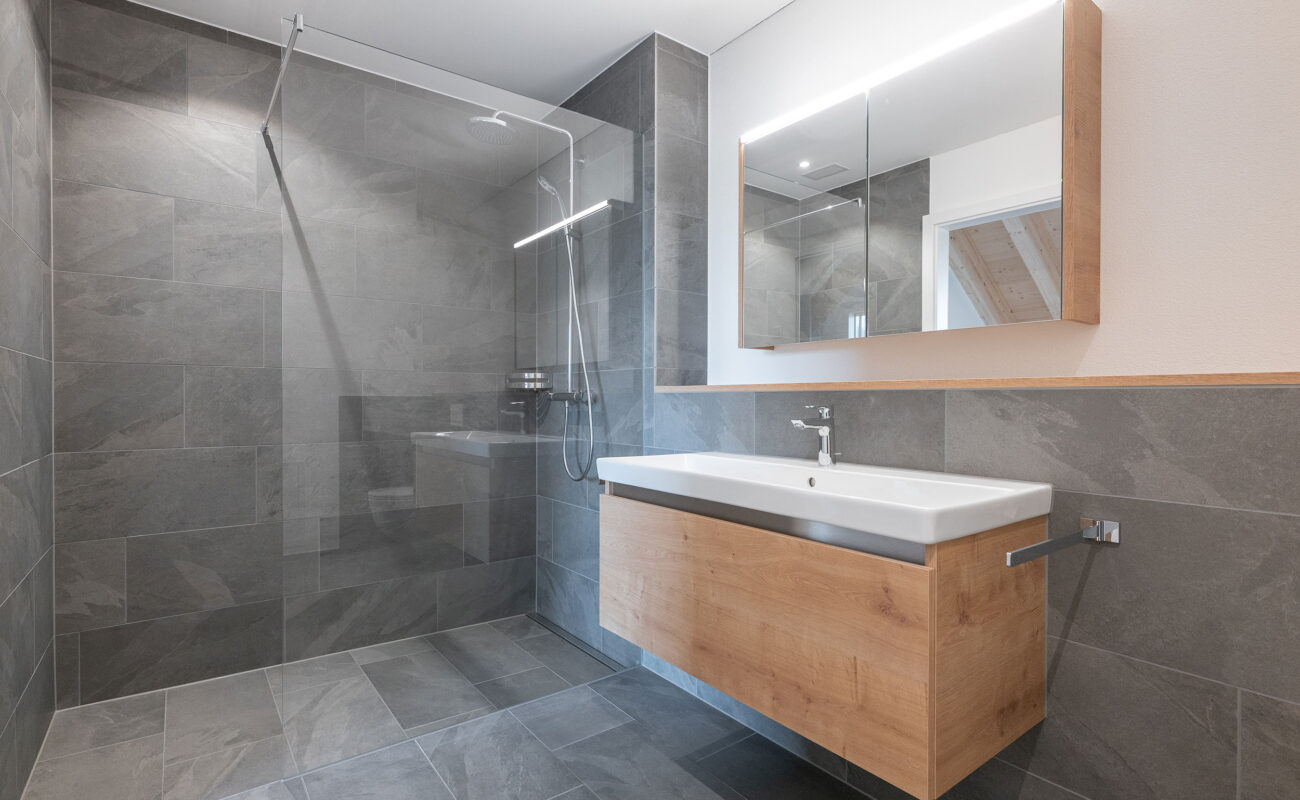 Mehrfamilienhäuser und Einfamilienhaus Tannerhof, Birrhard AG