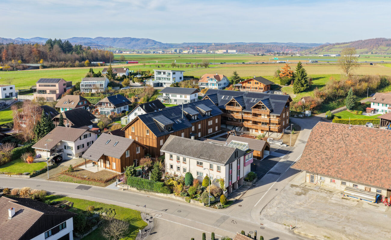Mehrfamilienhäuser und Einfamilienhaus Tannerhof, Birrhard AG